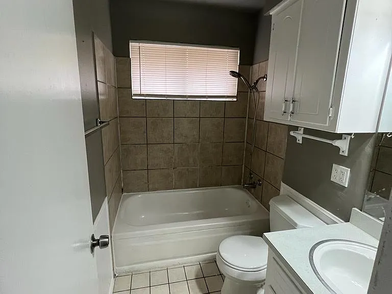 624 Lloyd Ave — Photo 7