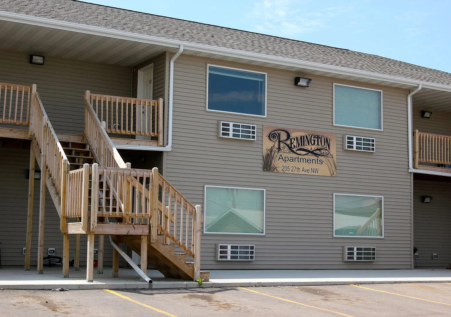 Remington — Photo 2