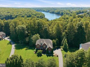 11651 Chanceford Dr, Woodbridge, VA 22192