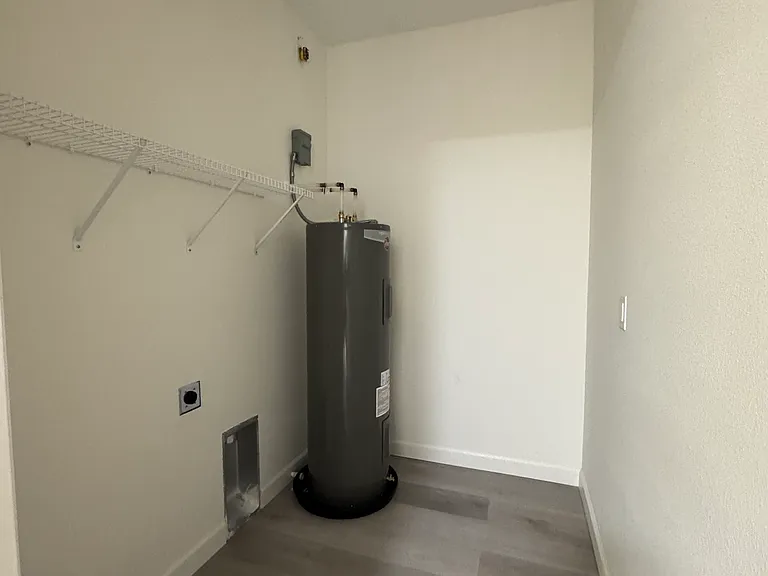 10094 Amicola St #1 — Photo 7
