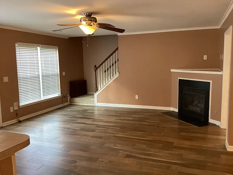 116 Rosecliff Cir — Photo 8
