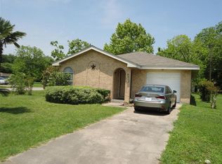 6432 S Ridgecrest St, Hitchcock, TX 77563