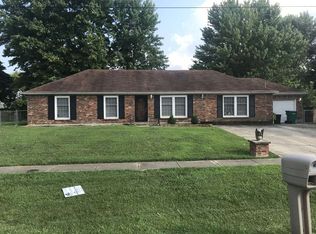 694 Pearman Ave, Radcliff, KY 40160