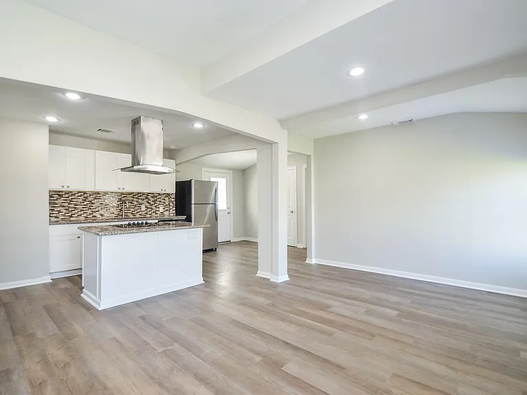 5238 Keystone St — Photo 7