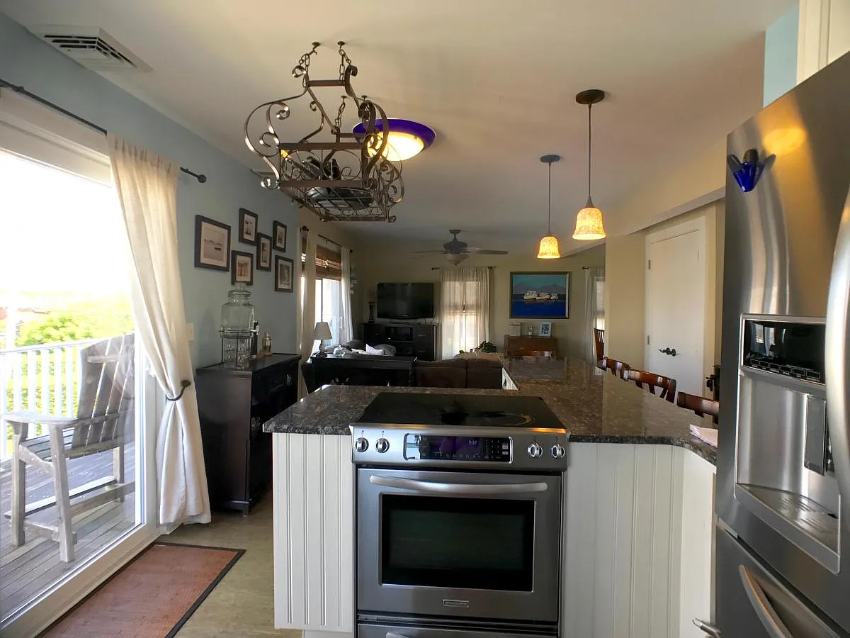 25 Briarwood Avenue — Photo 2