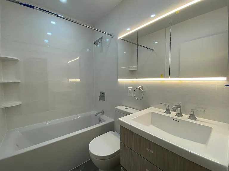 50 Prince St #3M — Photo 8