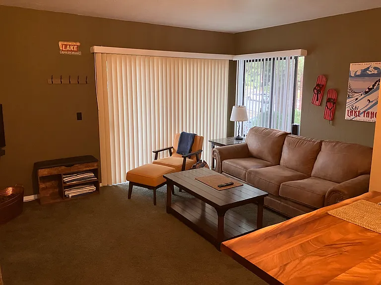 313 Tramway Dr #9 — Photo 4