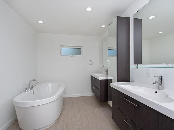 5th image of 195 Mimosa Cir