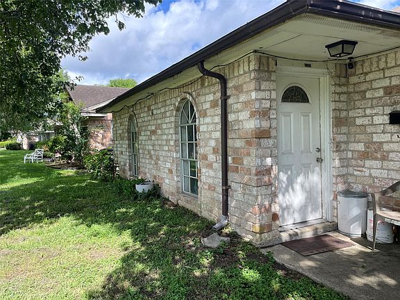 2nd image of 9328 Tooley Dr