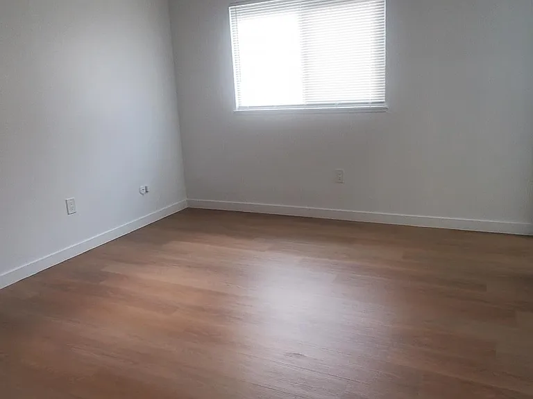 Sierra Gardens — Photo 37