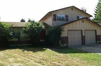 1st image of 920 194th St E
