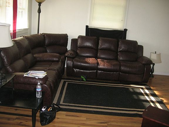 3rd image of 904 North St