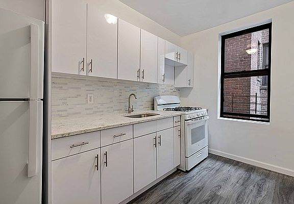 4th image of 133 Seaman Ave APT 1h