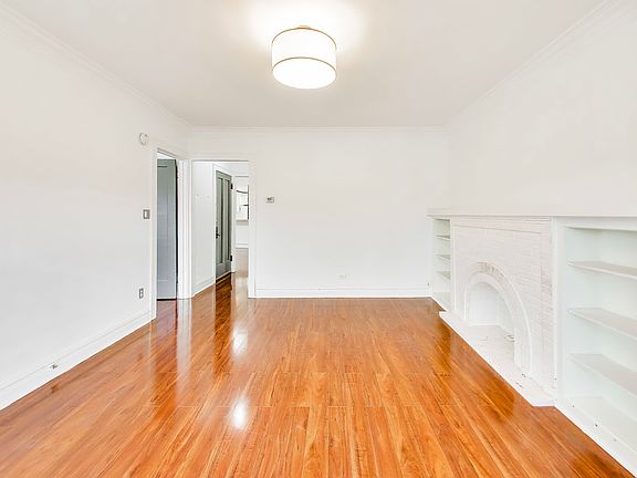 5th image of 5814 N Campbell Ave
