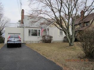 29 Pine St, Mount Kisco, NY 10549