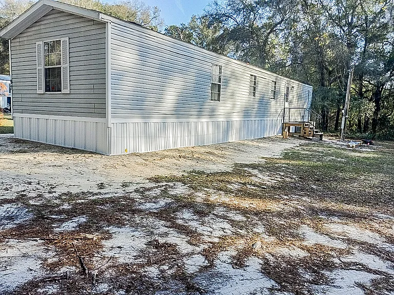 354 NW Park Rd — Photo 1