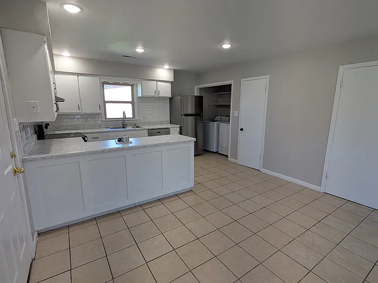 1120 W Monroe Ave #2 — Photo 11