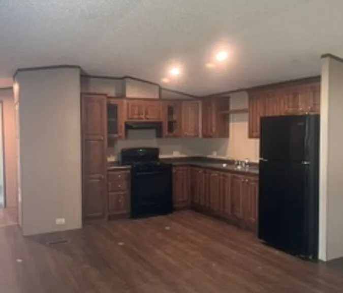 2233 E 8th St #283 — Photo 2