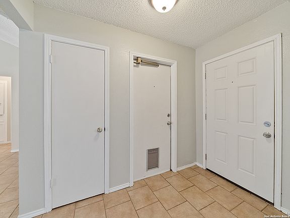 5th image of 2822 BURNING LOG ST