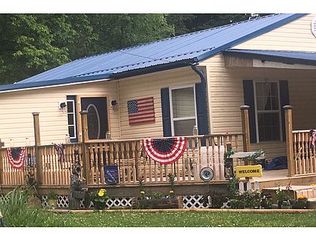 1381 Oak Grove Rd, Wellsville, OH 43968
