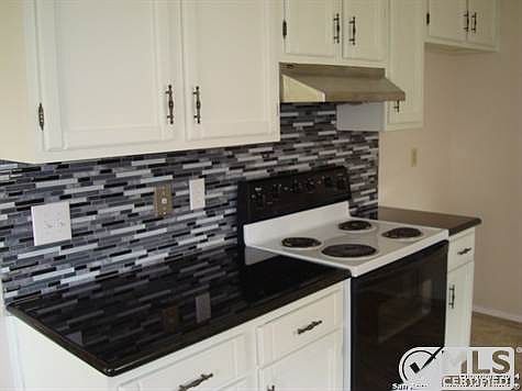 4th image of 5918 Valley Cove St