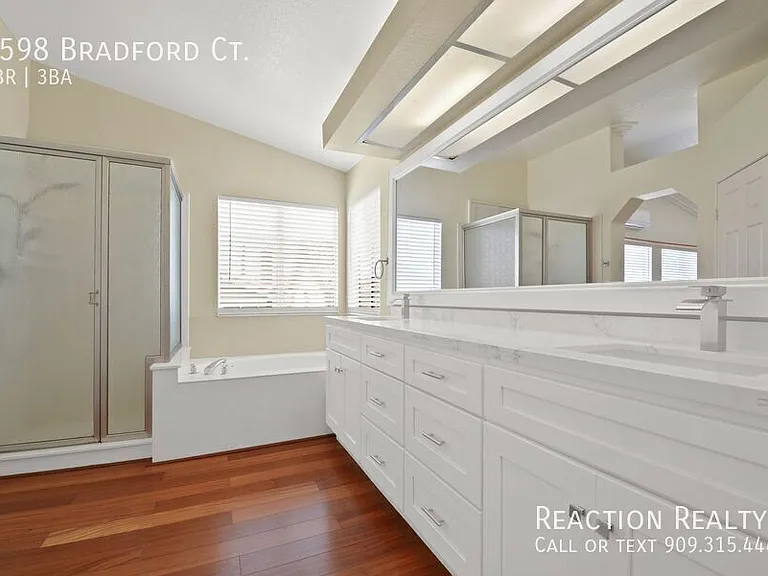 6598 Bradford Ct — Photo 6