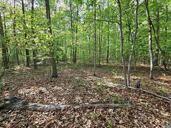 4th image of 6.939 Axtell Rd