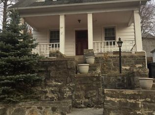 69 Halcyon Ter, New Rochelle, NY 10801