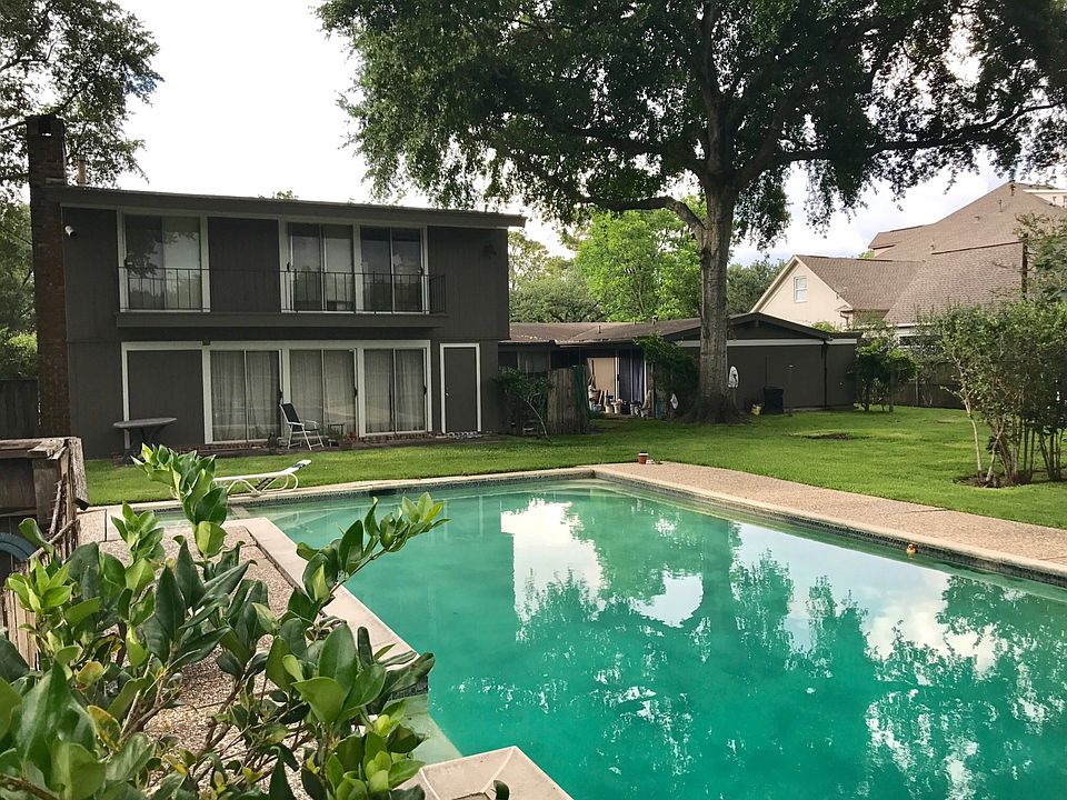 2nd image of 5419 Valerie St