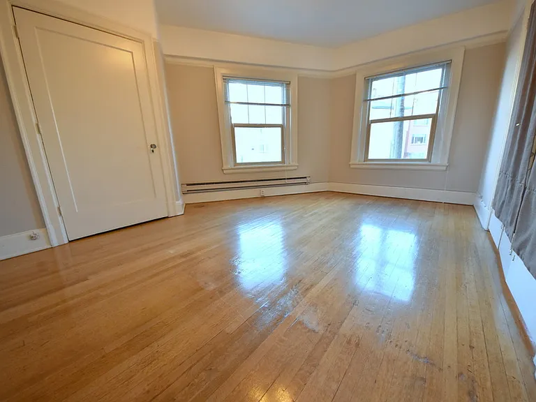 Sherwood Apartments — Photo 47