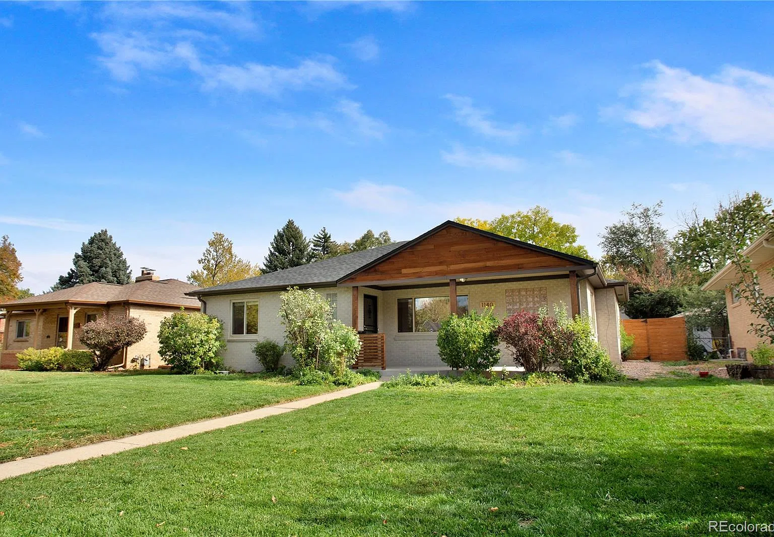 3 bed, 1.5 bath, 1424 sqft, $3,150 — Photo 2
