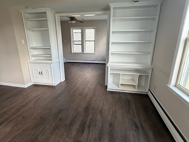 2040 Edna Ave — Photo 2