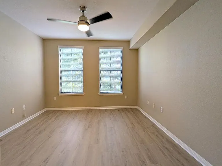 911 N Orange Ave #419 — Photo 5