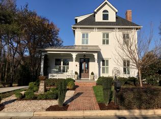 518 Walnut St, Davidson, NC 28036