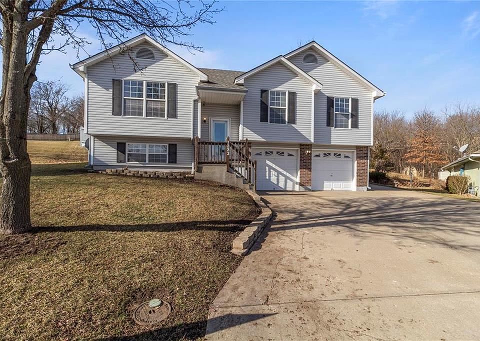 1st image of 1223 SW Indian Creek Ct