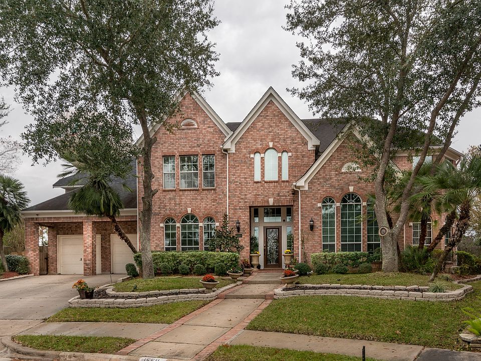 1st image of 15511 Bay Cove Ct