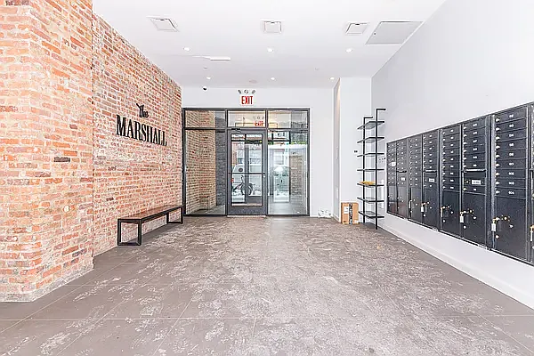 Rented by MySpaceNYC | media 17