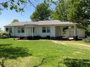 21052 Ness Rd, Parsons, KS 67357