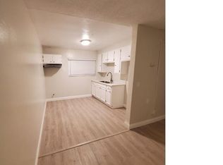 850 W 95th St #1, Los Angeles, CA 90044