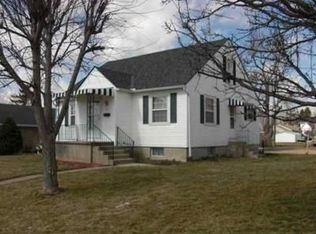 724 W South St, Winchester, IN 47394
