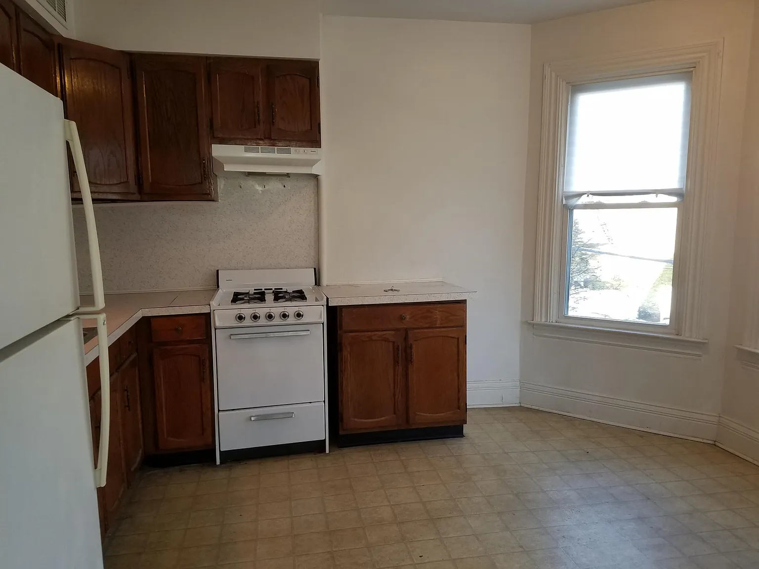 2 bed, 775 sqft, $1,750 — Photo 2