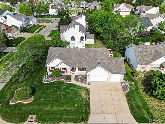 3rd image of 3 Southern Hills Ct