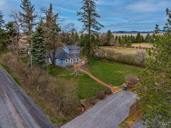 3rd image of 2210 Trail Rd