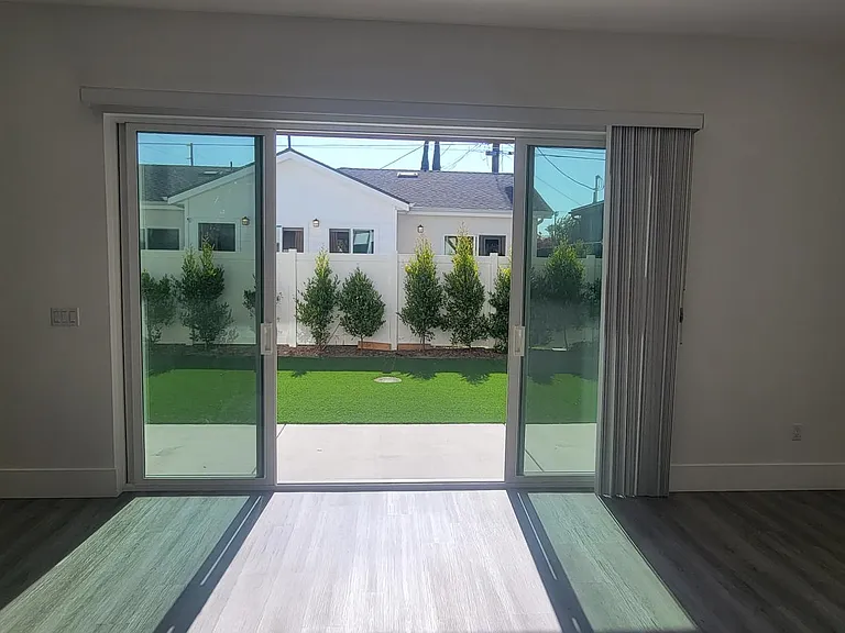 5809 Cleon Ave — Photo 11