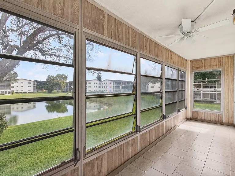 360 Fanshaw — Photo 36