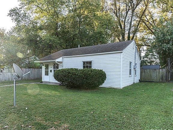 3rd image of 3433 Keota Ave
