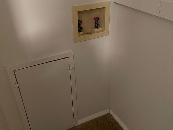 hookup for washer and dryer