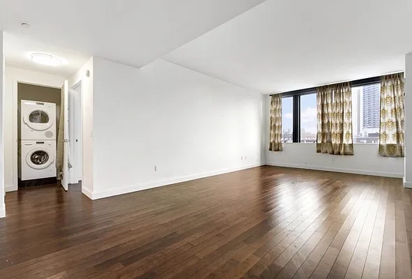 Rented by Industrie Residential | media 15