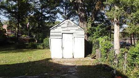 3rd image of 1038 Palmetto Ave