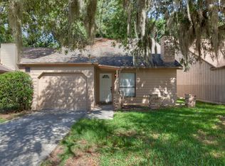 3928 Valley Garden Dr W, Jacksonville, FL 32225
